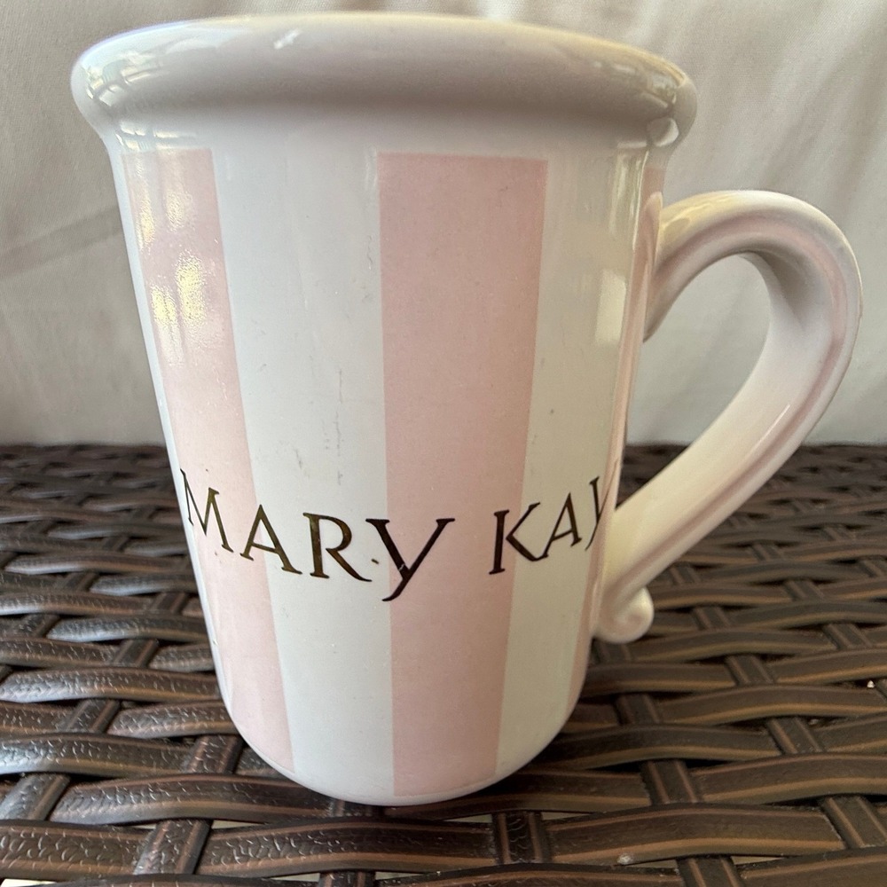 Mary‎ Kay Pink and White Striped Ceramic Coffee Mug Gold Logo Scrolled Handle